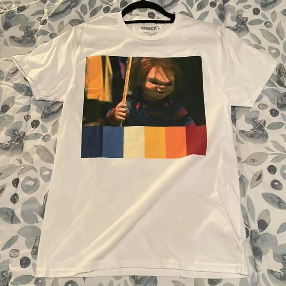 NWT OFFICIALLY LICENSED Chucky VHS Retro Child’s Play Graphic Tee T-Shirt Top - Picture 1 of 4